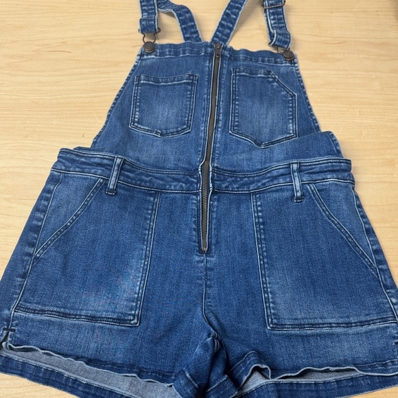 American Eagle Outfitters Pants - American Eagle Outfitters Blue Denim Jean Short Overalls size large‎
